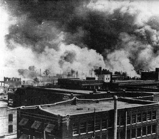 BB_of_Wall_Street_a_10000_whites_town_burning