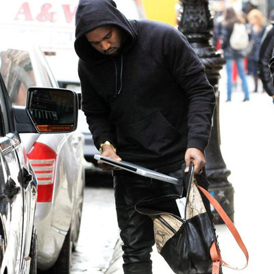 kanye-west-sex-laptop